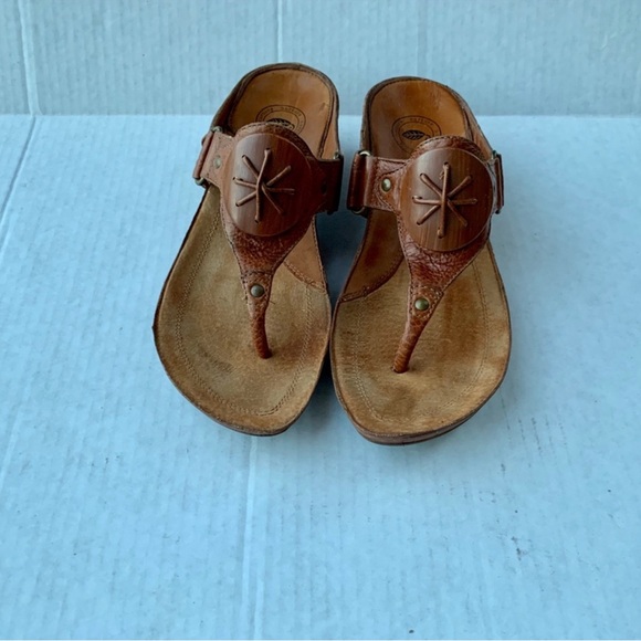 Nurture by Lamaze Brown Leather Wedge Thong Sandals Size 7M Comfort - Picture 1 of 8